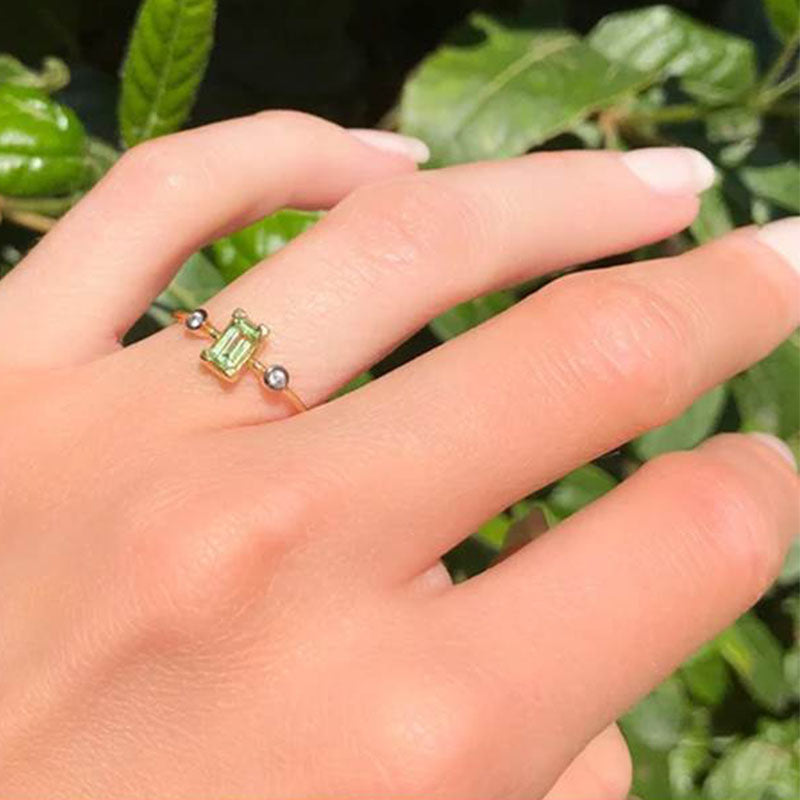 Baguette Peridot & Diamond Solitaire Ring in Yellow Gold