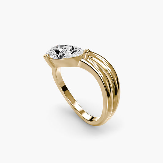 The Wave Ring 2 in Yellow Gold