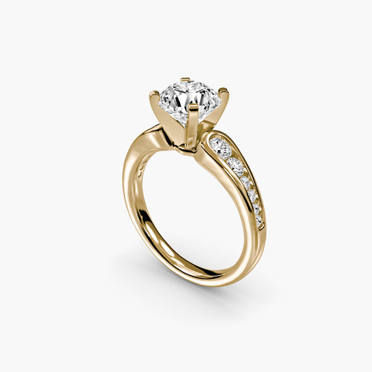 Solitaire with Pavé 2 Round in Yellow Gold