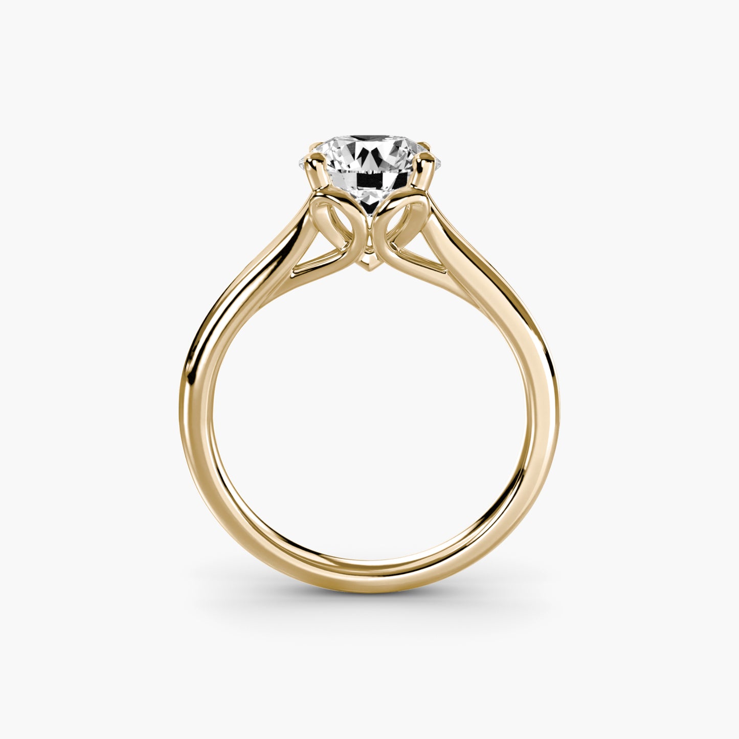 Solitaire ring 4 in Yellow Gold