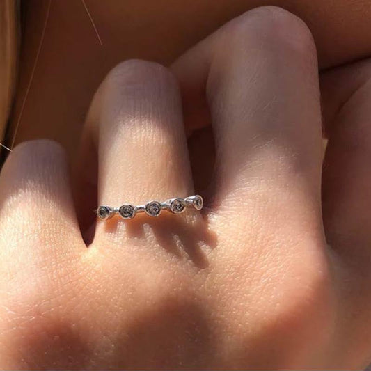 Five Diamonds Ring in 18K White Gold