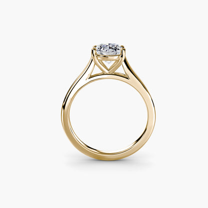 Solitaire ring 1 Oval in Yellow Gold