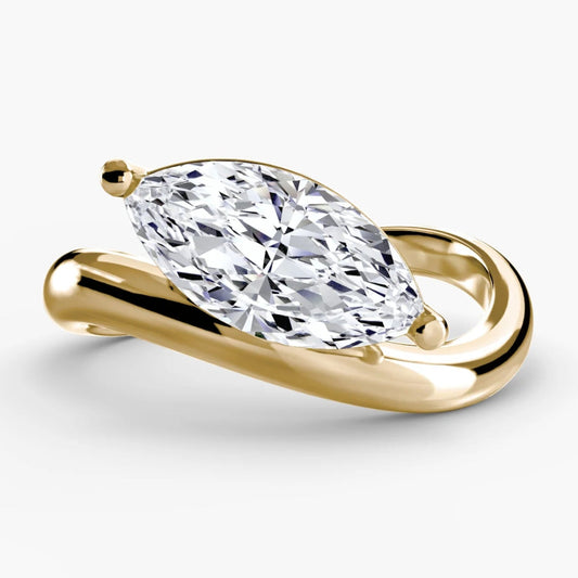 The Wave Ring in Yellow Gold