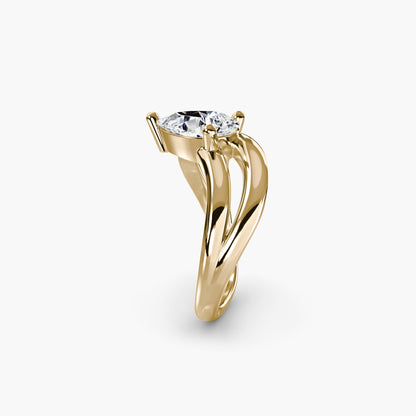 The Wave Ring 3 in Yellow Gold