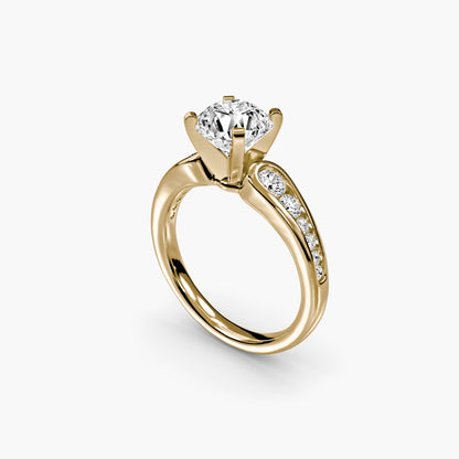 Solitaire with Pavé 2 Round in Yellow Gold