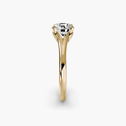 Solitaire ring 4 in Yellow Gold