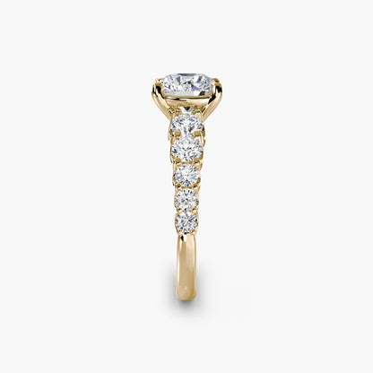 The Graduated Accent Ring Round in Yellow Gold
