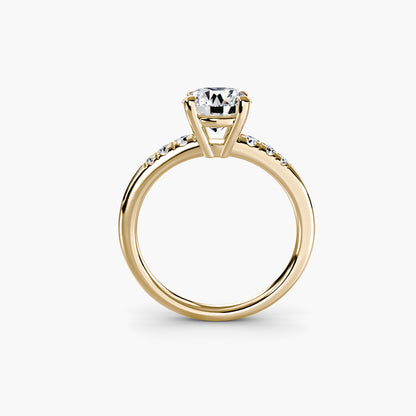 Solitaire with Shoulder Accents Round in Yellow Gold