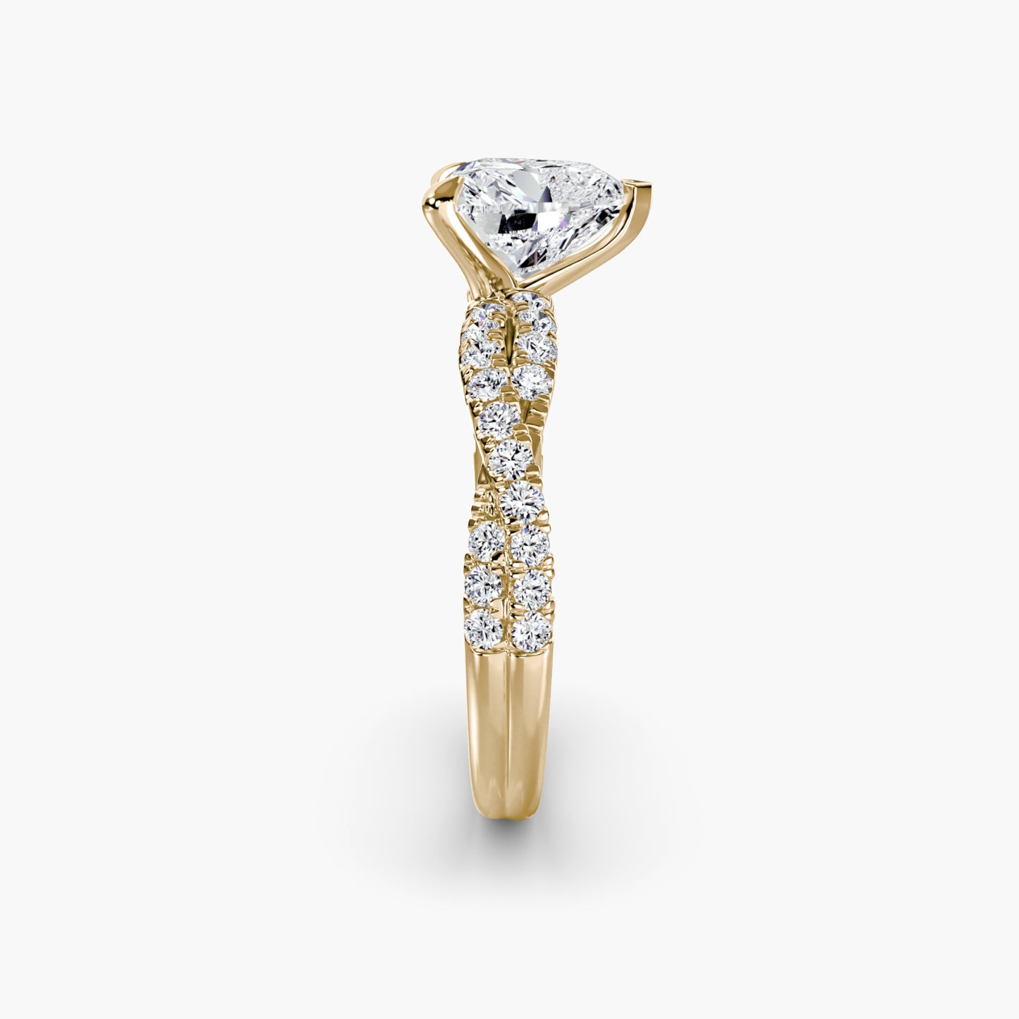 The Twisted Pavé Solitaire Heart Shape in Yellow Gold