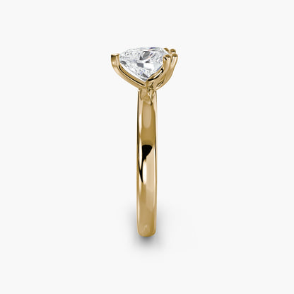 Solitaire ring 5 Heart in Yellow Gold