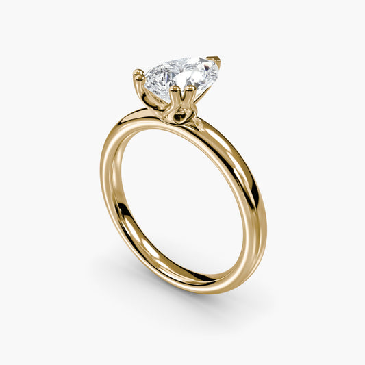 Solitaire ring 5 Pear shape in Yellow Gold
