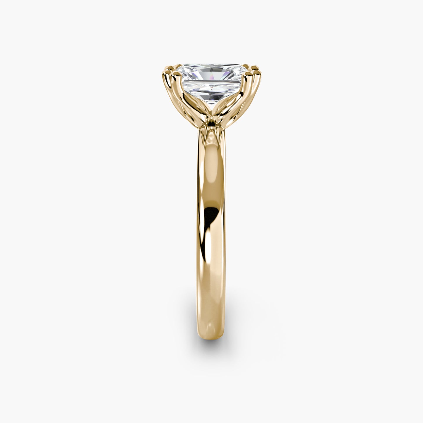 Solitaire ring 5 Radiant in Yellow Gold