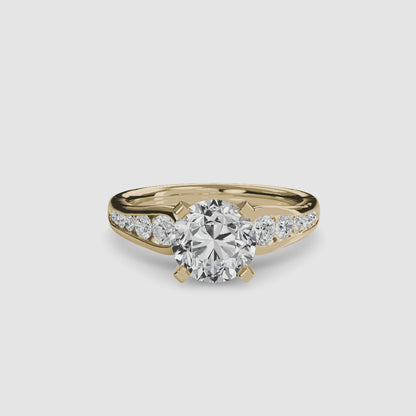 Solitaire with Pavé 2 Round in Yellow Gold